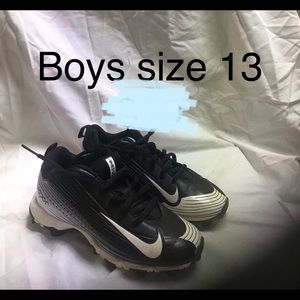 Boys baseball cleats